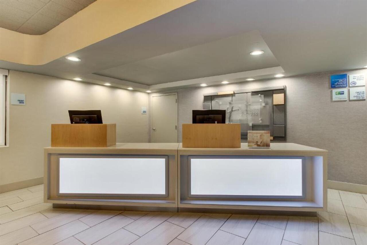 Holiday Inn Express Pittston - Scranton Airport By Ihg Exterior photo