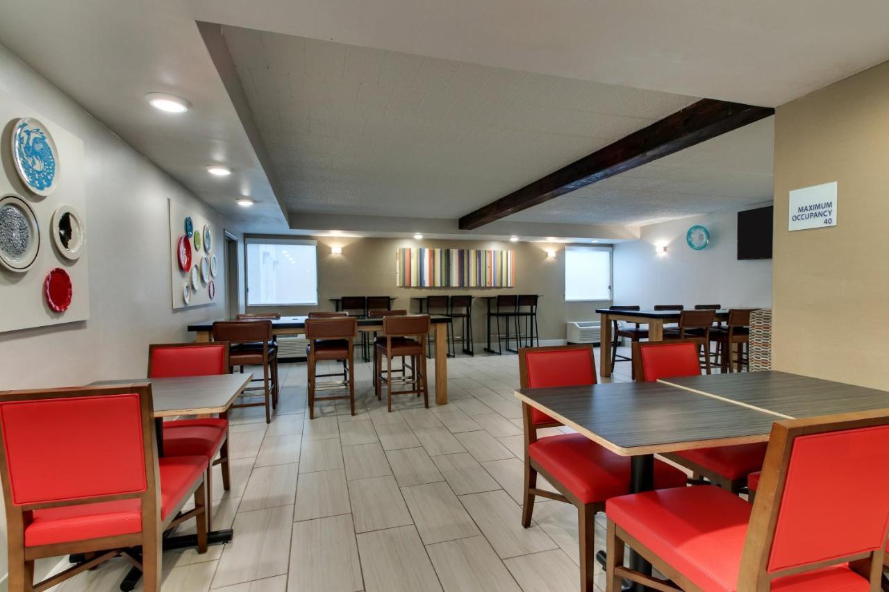 Holiday Inn Express Pittston - Scranton Airport By Ihg Exterior photo